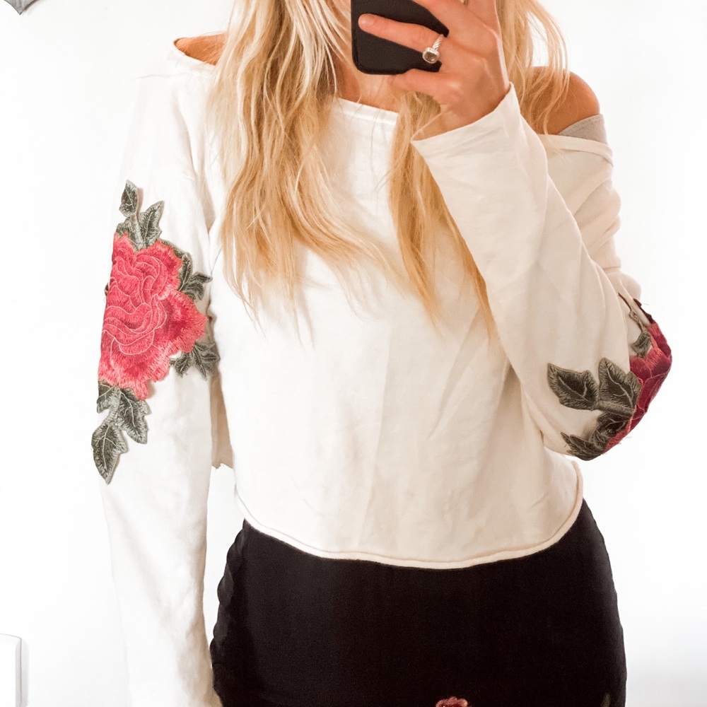 White oversized long sleeve top with Roses